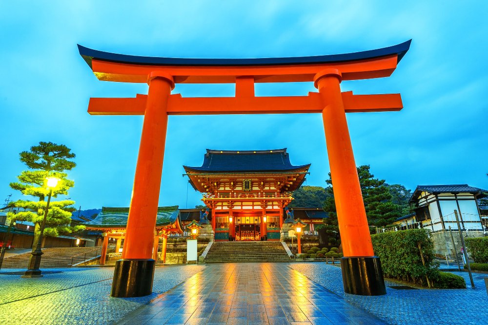 Fushimi Inari Hike: Complete Guide